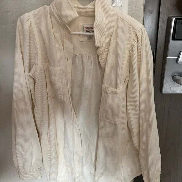 American Eagle Cordaroy Button Up (medium) - Picture 3 of 5